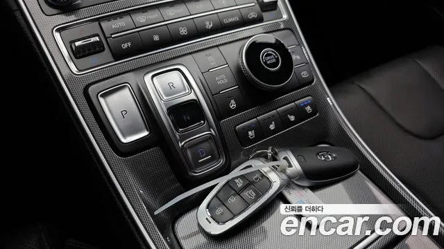 Hyundai Santafe Новый Santa Fe Дизель 2.2 2WD — Фото автомобиля 9