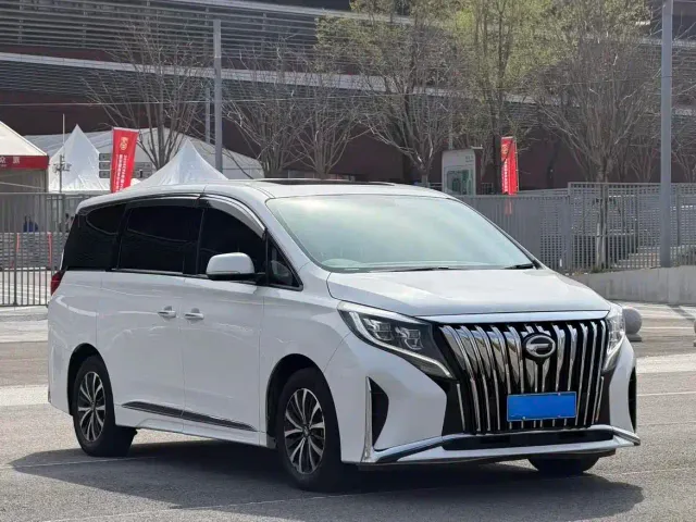 GAC Trumpchi M8 — Фото автомобиля 3