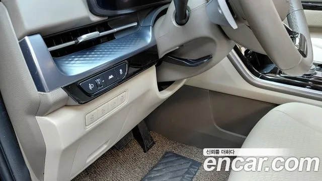Kia Canival Carnival 4 поколение Бензин 7 мест Hi-Limousine — Фото автомобиля 16