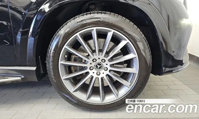 Mercedes-Benz GLE-Class — Фото автомобиля 6
