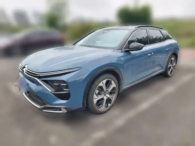 Фотография автомобиля — Citroen C5 X