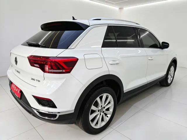 Volkswagen T-Roc — Фото автомобиля 4