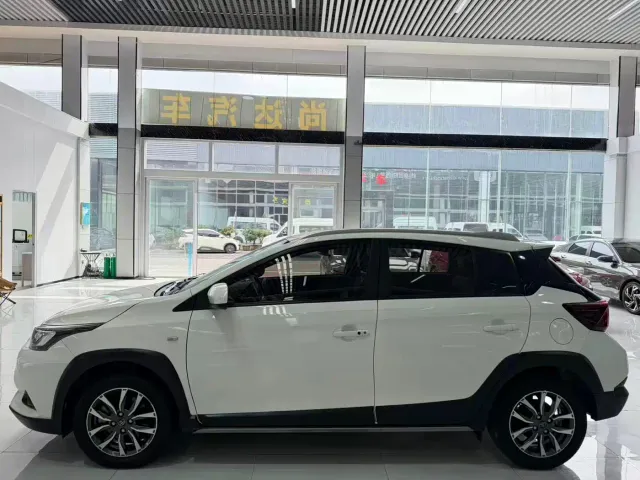 Toyota YARiS L Zhi Xuan — Фото автомобиля 3