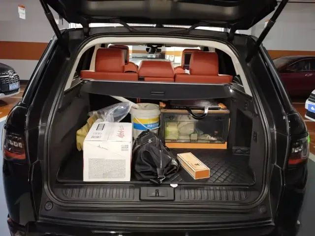 Land Rover Range Rover Sport — Фото автомобиля 4