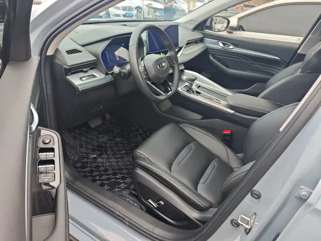Geely Xingrui — Фото автомобиля 4