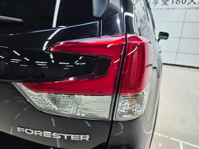 Subaru Forester — Фото автомобиля 7