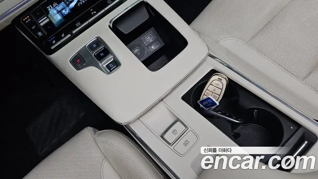 Hyundai Grandeur Grandeur (New) Hybrid — Фото автомобиля 12