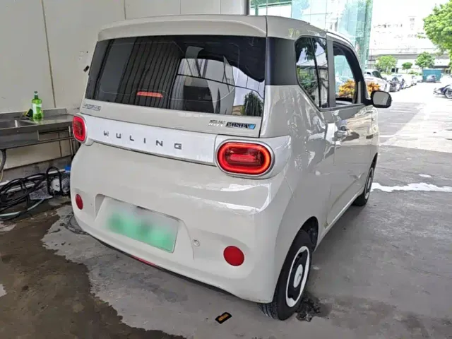 Wuling Hongguang Mini EV — Фото автомобиля 6
