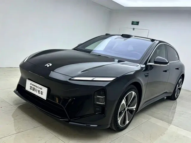 Фотография автомобиля — Nio ET5 Touring
