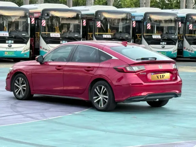 Honda Civic — Фото автомобиля 3