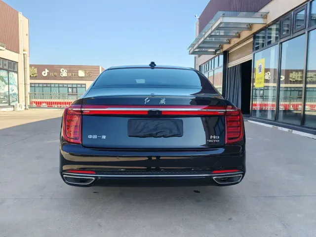 Hongqi H9 — Фото автомобиля 10