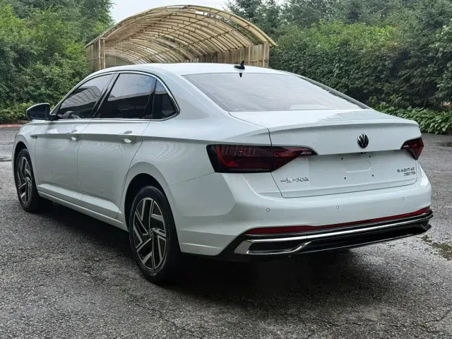 Volkswagen Sagitar — Фото автомобиля 20