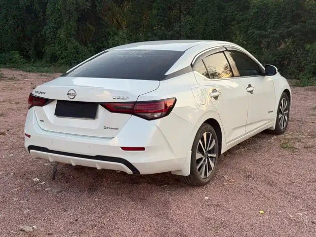 Nissan Sylphy — Фото автомобиля 9