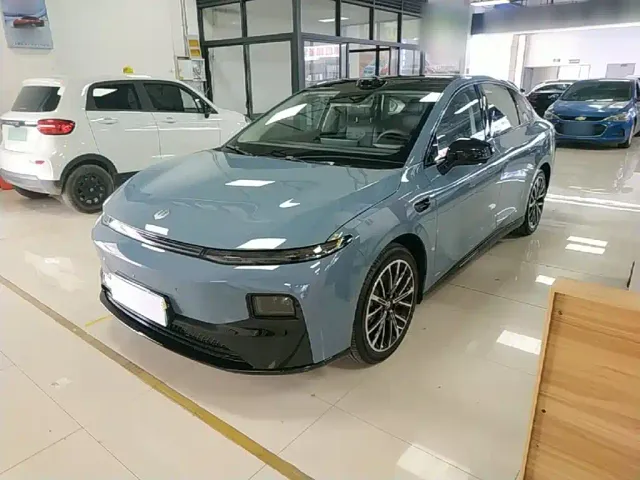 Фотография автомобиля — Leapmotor B01