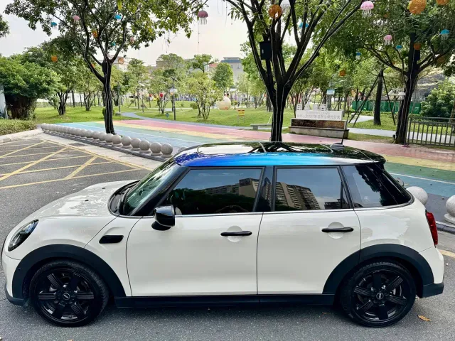 MINI Hatch — Фото автомобиля 11