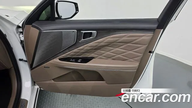 Kia K8 Hybrid — Фото автомобиля 13