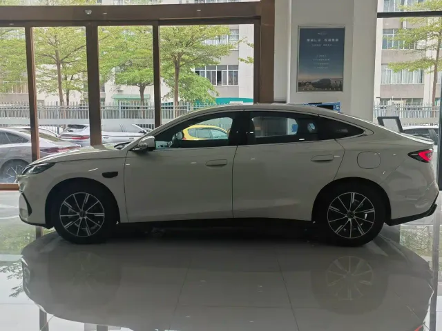 BYD Seal 06 New Energy 2025 DM-i Smart Drive Edition 120KM Luxury — Фото автомобиля 7