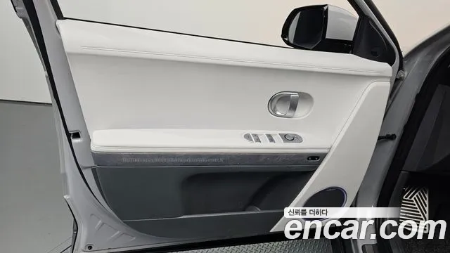 Hyundai Ioniq5 Ioniq5 Long Range AWD — Фото автомобиля 24