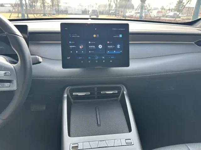 BYD Qin PLUS — Фото автомобиля 2