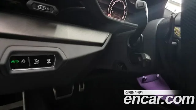 Lamborghini Urus — Фото автомобиля 12