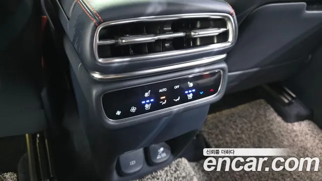 Genesis GV80 — Фото автомобиля 17