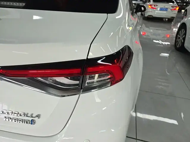 Toyota Corolla — Фото автомобиля 23