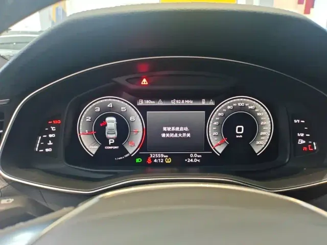 Audi A7L — Фото автомобиля 11