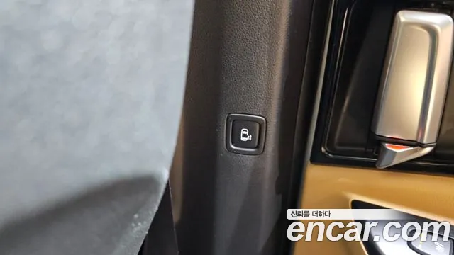 Kia Canival Carnival 4 поколение 9 мест Prestige — Фото автомобиля 27