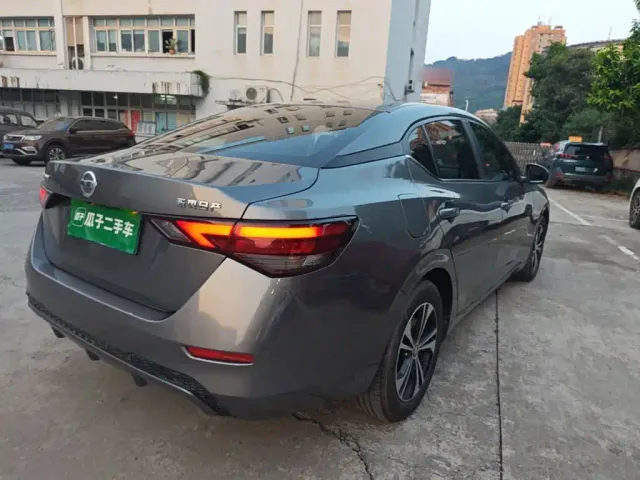 Nissan Sylphy — Фото автомобиля 6