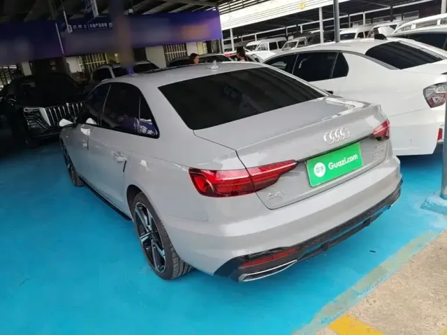 Audi Audi A4L 2024 40 TFSI Luxury Dynamic — Фото автомобиля 4