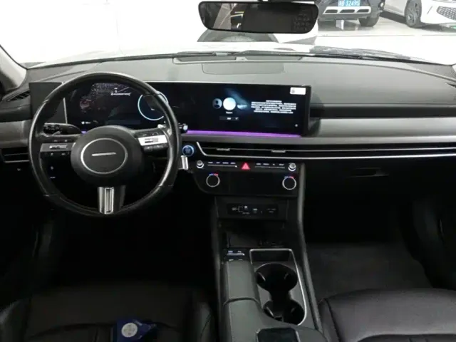 Hyundai Sonata — Фото автомобиля 12