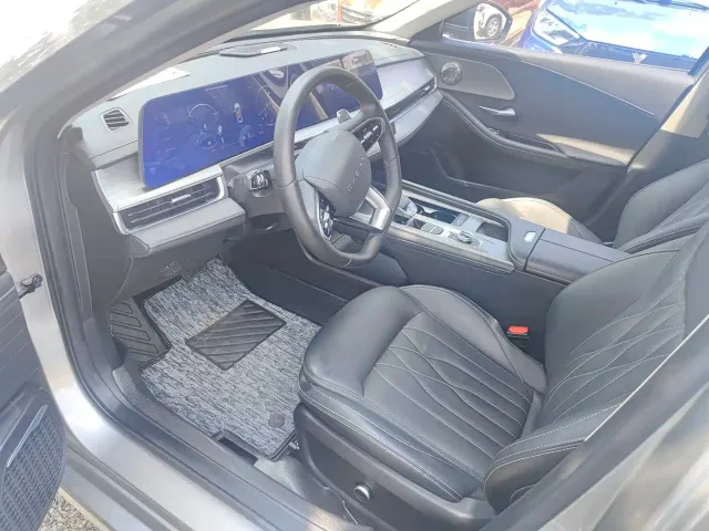 Chery Arrizo 8 — Фото автомобиля 4