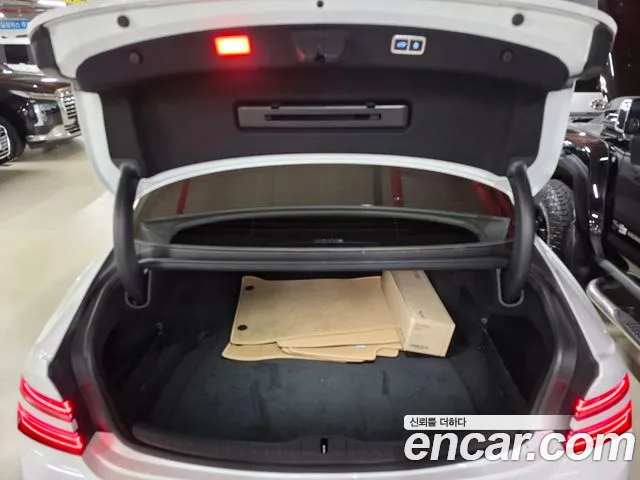 Genesis G80 Бензин 2.5 турбо AWD — Фото автомобиля 17
