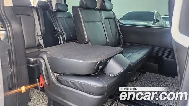 Hyundai Staria Staria Tourer 11 мест — Фото автомобиля 17