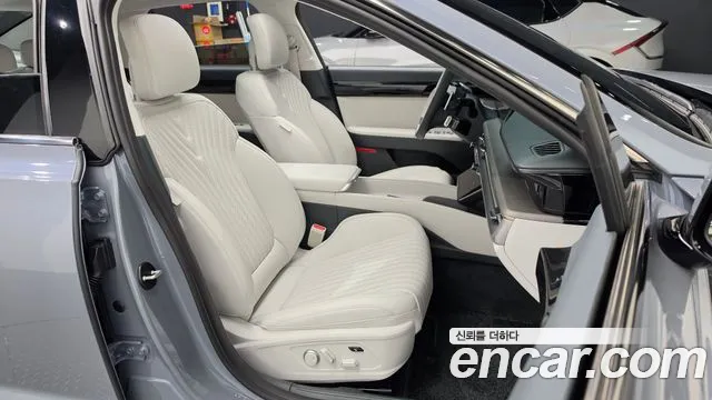 Hyundai Grandeur GN7 — Фото автомобиля 17