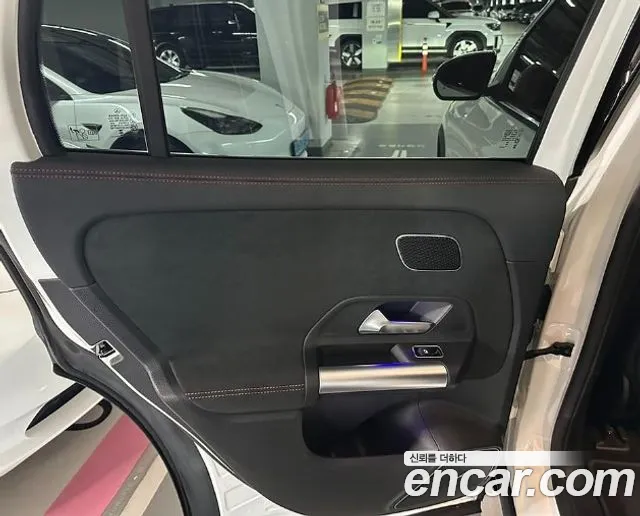 Mercedes-Benz EQA — Фото автомобиля 5