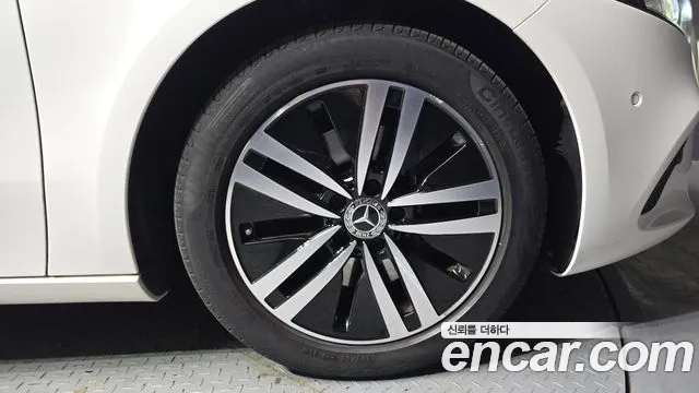 Mercedes-Benz A-Class — Фото автомобиля 5