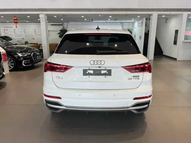 Audi Q3 — Фото автомобиля 5