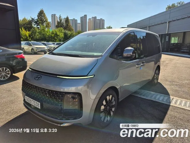 Фотография автомобиля — Hyundai Staria