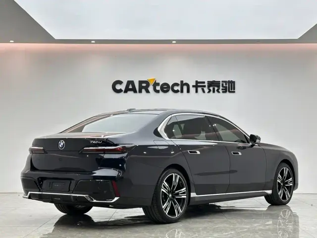 BMW 7 Series — Фото автомобиля 5