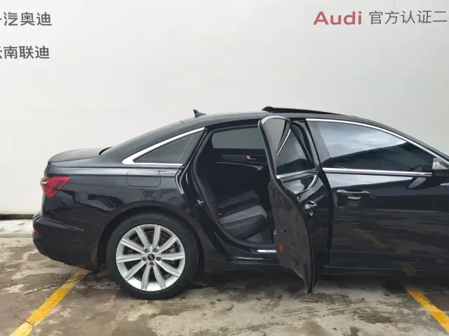 Audi A6L — Фото автомобиля 23