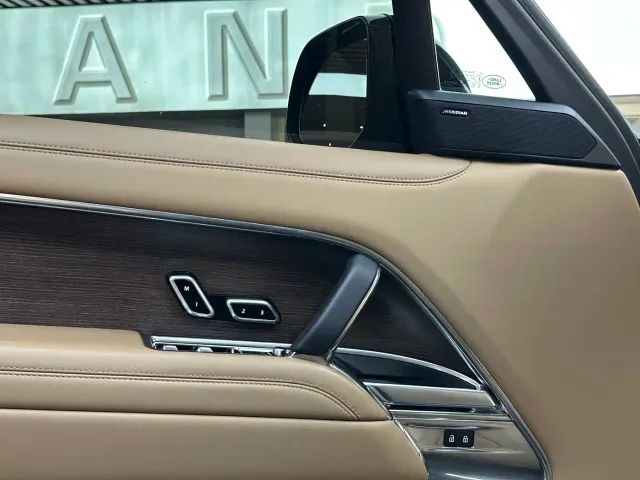 Land Rover Range Rover — Фото автомобиля 15