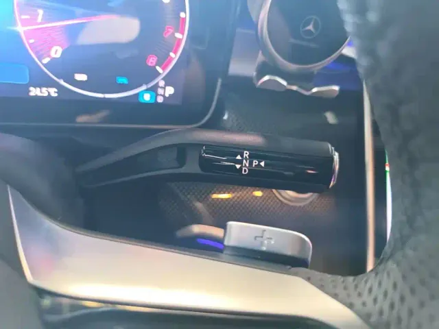 Mercedes-Benz C-Class — Фото автомобиля 13