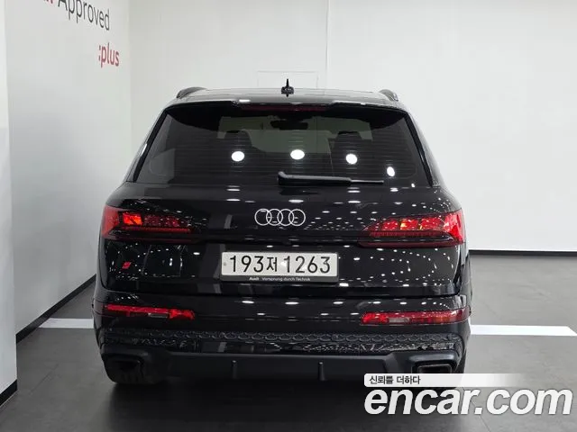 Audi Q7 55 TFSI quattro Premium — Фото автомобиля 4