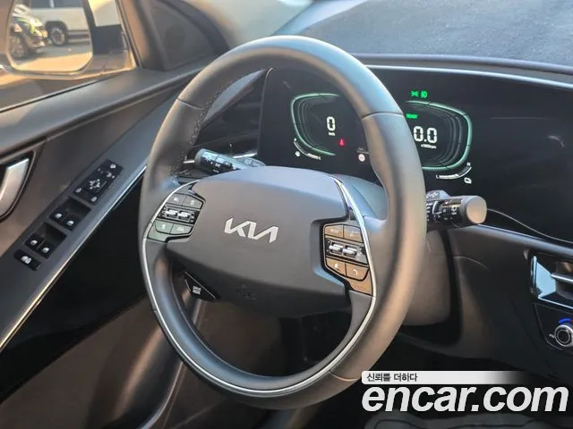 Kia Niro The All New — Фото автомобиля 10