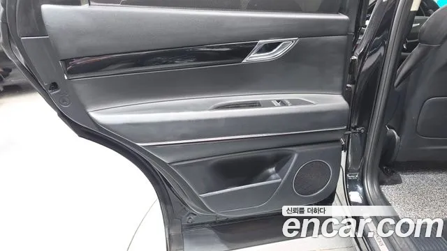 Genesis GV80 — Фото автомобиля 14