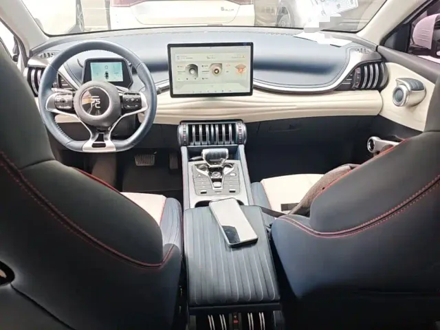 BYD Yuan PLUS — Фото автомобиля 9