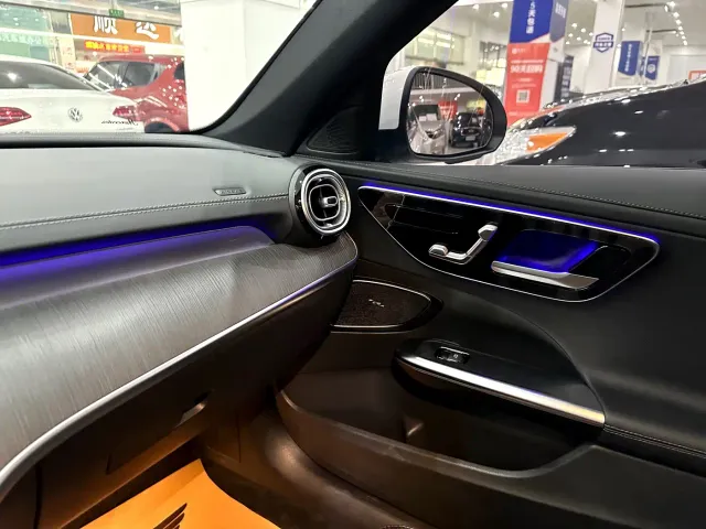 Mercedes-Benz C-Class — Фото автомобиля 9