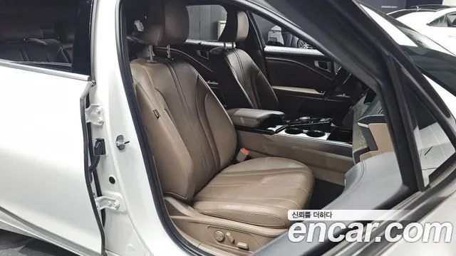 Kia K8 Hybrid — Фото автомобиля 15