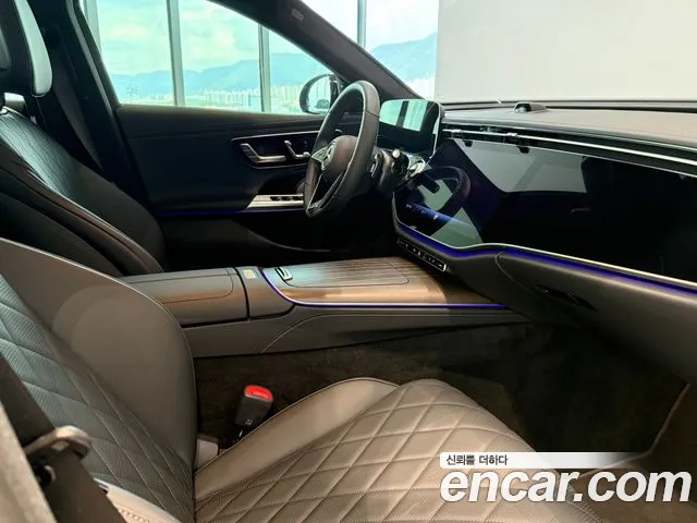 Mercedes-Benz E-Class — Фото автомобиля 15